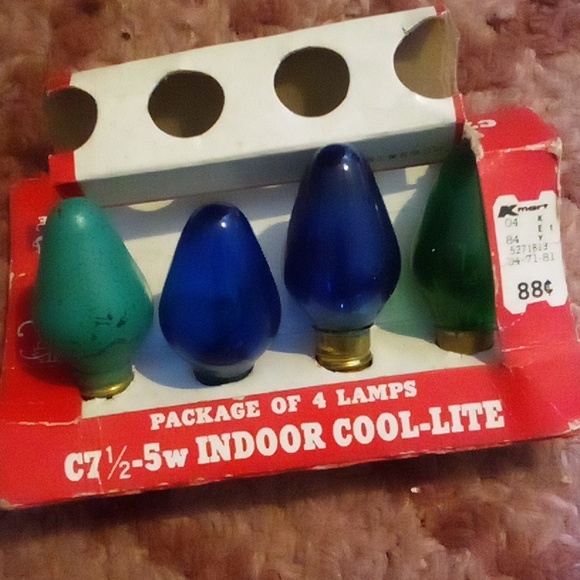 Incandescent screw in e- lights 50 feet: 2 strings & pack of spare bulbs - Picture 4 of 5